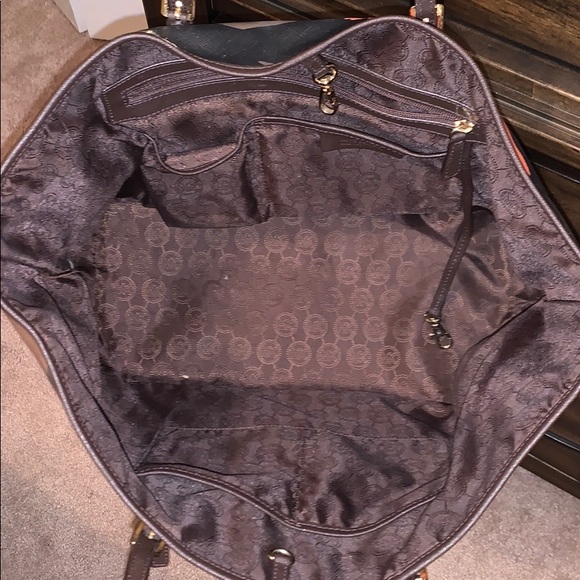 SOLD Michael Kors camouflage purse & wallet - Picture 4 of 7